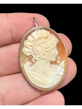Vintage 900 Silver Cameo Brooch Pendant Carved Shell Pretty Woman Fine Jewelry